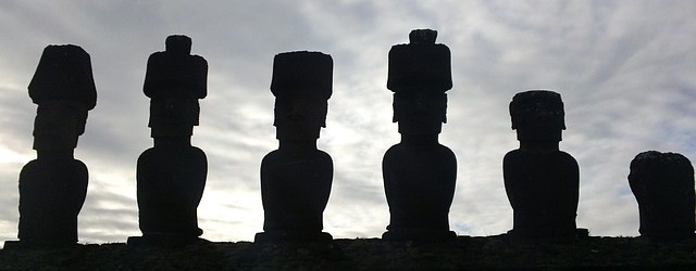statues île de Pâques